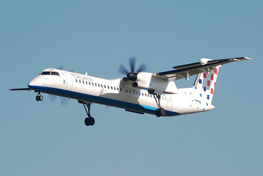 q400-gear-and-flaps-down.png